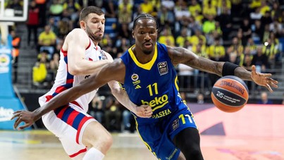 Fenerbahçeli Nigel Hayes-Davis, Euroleague 1'incisi oldu