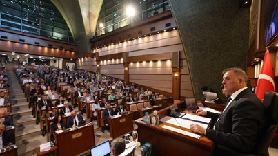 İBB Meclisi'nde İmamoğlu gerilimi: Milletin iradesi eksik tecelli ediyor