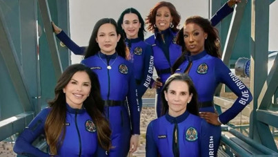 Mürettebatın tamamı kadın: 10 dakika uzaya çıkıp döndüler