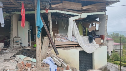 Tüp patladı, ev çöktü: Yaşlı adam enkazdan çıkarıldı