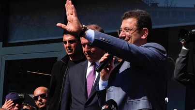 İmamoğlu'ndan bahsedince gözleri doldu, ara vermek zorunda kaldı