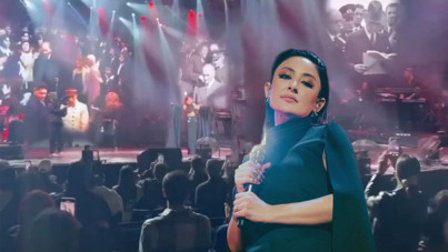 Konserde Atatürk fotoğrafları ekrana yansıyınca herkes ayağa kalktı