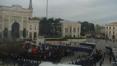 Beyazıt kuşatması! Saraçhane'ye yürümek isteyen öğrenciler ablukada