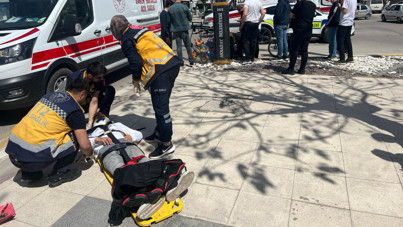 Kazada yaralı kardeşini yerde bırakıp kaçtı