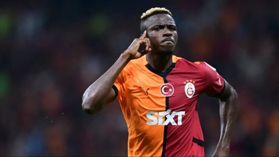 Osimhen tarihi imzayı attı: Alacağı maaş bile belli oldu