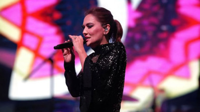 Demet Akalın'In acı günü: Sosyal medyadan paylaştı