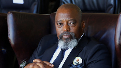 Eski cumhurbaşkanına vatana ihanet soruşturması