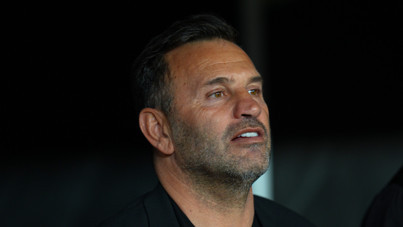 Okan Buruk'un kafasına taktığı konu: 'Üzüntülüyüm'