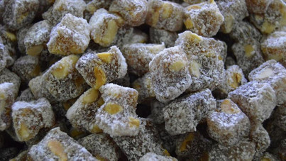 Şanlıurfa'da 2 ton küflenmiş lokum ele geçirildi