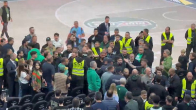 Panathinaikos taraftarından Anadolu Efes’e çirkin saldırı: Bebekli kadına bira attılar