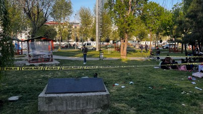 Parkta oturan kadınlara silahlı saldırı