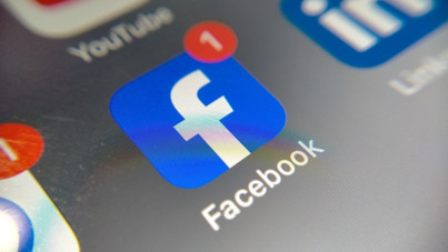 Facebook'a talimat: Üç yabancıya erişim engeli