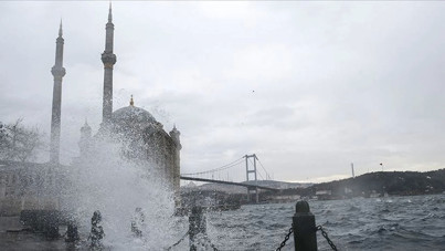 İstanbul'da fırtına alarmı: Meteoroloji ve valilik saat vererek uyardı, 'şiddeti artacak'