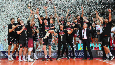 Erkekler voleybolda şampiyon Ziraat Bankkart