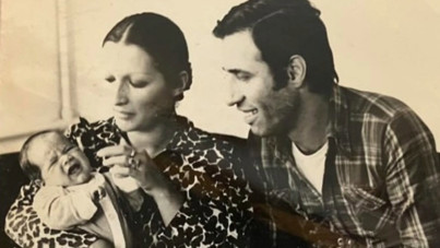 Kemal Sunal’ın eşi Gül Sunal, 50. evlilik yıldönümünü kutladı