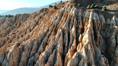 Sel ve rüzgar ile milyonlarca yılda oluştu: Şeytan Şehri Kayalıkları