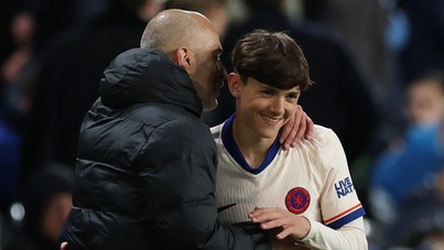 Chelsea formasıyla 16 yaşında tarih yazdı, ertesi gün okula gitti!
