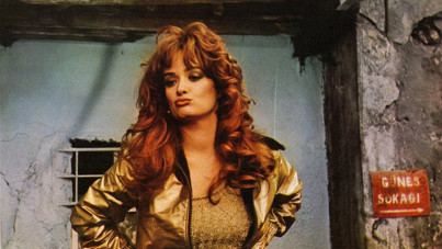 Müjde Ar'ın gençliğini oynayacak isim belli oldu: Yan yana geldiler