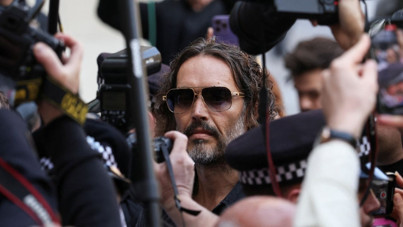 Ünlü komedyen tecavüz suçlamasıyla hakim karşısına çıktı