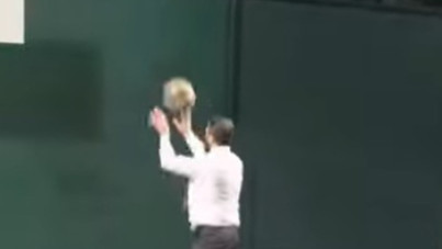 Suriye'de şaşkına çeviren görüntü: Şara basketbol oynadı