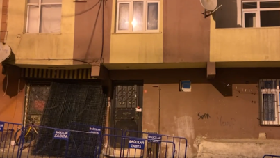 Bağcılar'da toprak kaydı, bir bina boşaltıldı