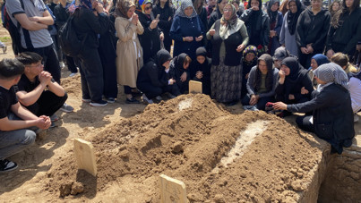 Evde öldürülen iki kardeş toprağa verildi