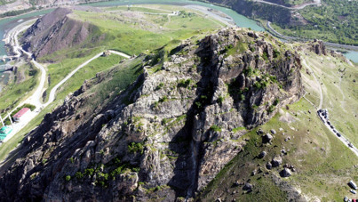 Tarihi Palu Kalesi'nde kazı çalışması başlatıldı