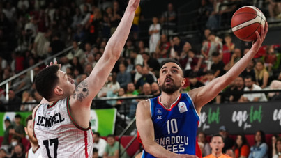 Anadolu Efes, Karşıyaka’yı süpürdü: Kaf-Kaf'ın play-in umutlarını yıktı