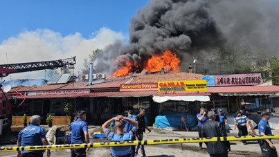 Erzincan'da yangın: 20 dükkan zarar gördü