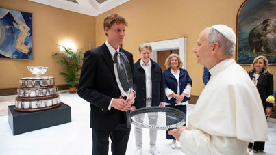 Yeni Papa, 'doping günahkarı' sporcuyla buluştu