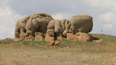 Sivas'ta esrarengiz kayaların sırrı çözülemiyor