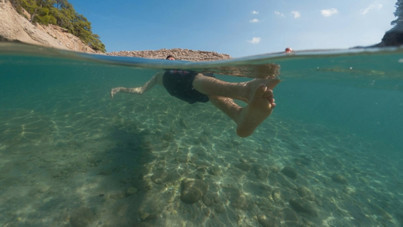 Denize girenler dikkat: Değdiği an hastanelik ediyor