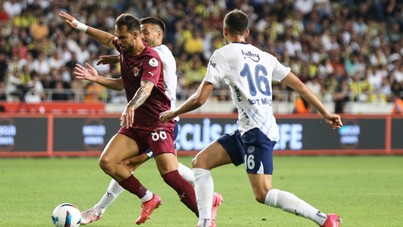 Fenerbahçe, Süper Lig'de ilk kez kızardı: İhale Mert'e çıktı