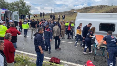 Taziyeden dönüyorlardı: Ölü ve yaralılar var
