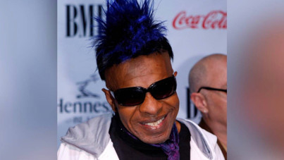 Ünlü müzisyen yaşama veda etti