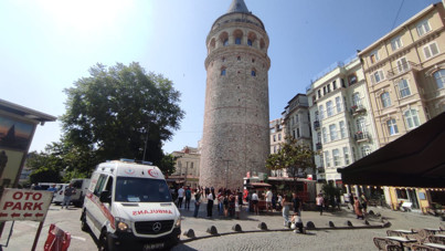 Galata Kulesi'nden düşüp öldü