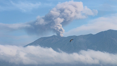 Yanardağ patladı, yüksek alarm durumuna geçildi