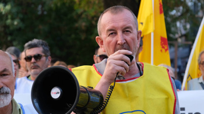 'Haklarımızı çaldınız' deyip tek tek saydı: Kira yardımı, yılda iki ikramiye...