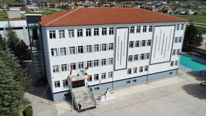 Denizli'de iki öğretmen birbirine girdi