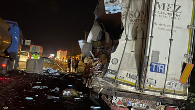 Feci kaza: Yolcu otobüsü TIR'a çarptı