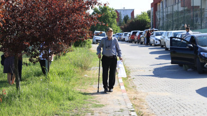 YKS'nin en yaşlı adayı: 81 yaşındaki Filozof Hurdacı