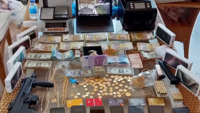 2 milyarlık hesap hareketliliği tespit edildi: Yüzlerce kişiyi dolandırmışlar
