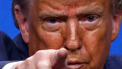 Trump gazeteciyi kovdurmaya çalıştı: Köpek gibi atın