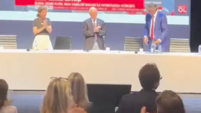 Fransa'da toplanan baro başkanları, İbrahim Kaboğlu'nu ayakta alkışladı