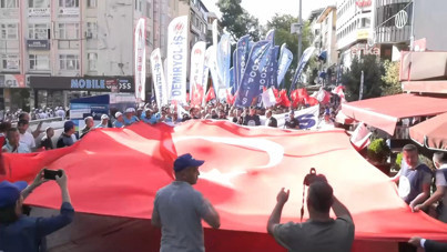 Türk-İş'ten 81 ilde AKP il binaları önünde basın açıklaması