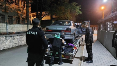 Çalıntı araçtan çıkan kıyafet şaşırttı