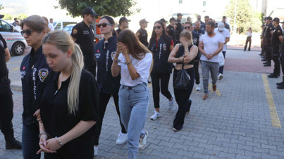 6 ilde sahte eskort ilanıyla dolandırıcılık: 17 kişi tutuklandı