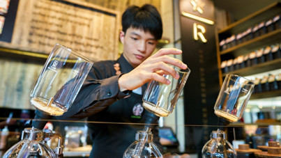 Starbucks'tan dev satış