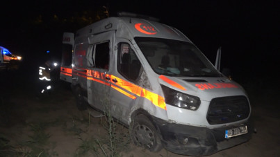 Hasta taşıyan ambulans şarampole uçtu