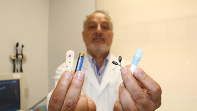 Profesörün ilginç koleksiyonu: Para, pil, mıknatıs... Hepsi çocukların midesinden çıktı